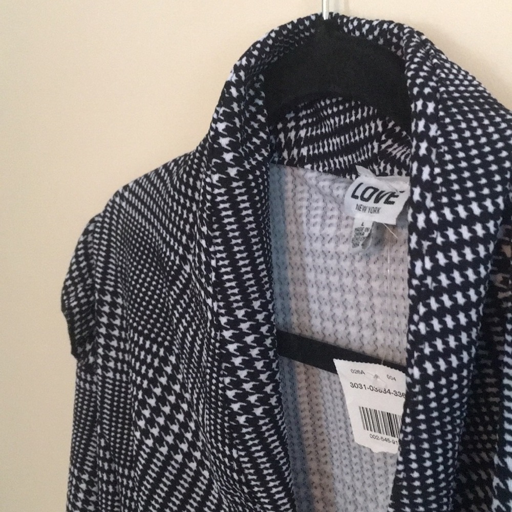 Black & White Print Jacket Cover-Up